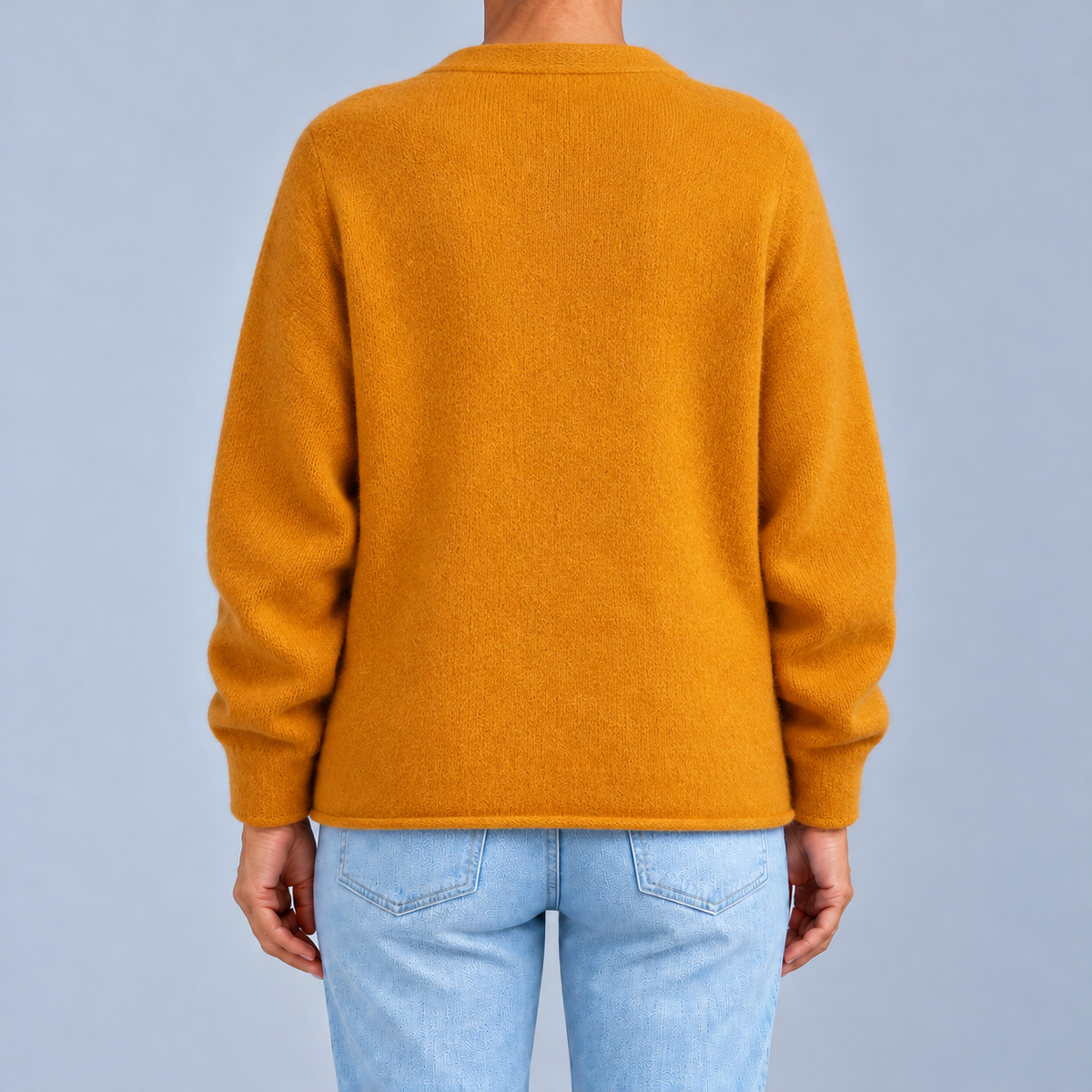 Livia | Classic and Soft Cardigan