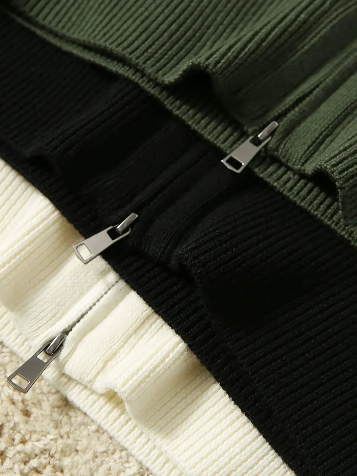 Noemi | Cardigan with Zip and High Collar