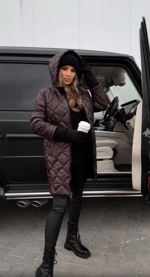 Bogna | Elegant quilted winter coat with hood