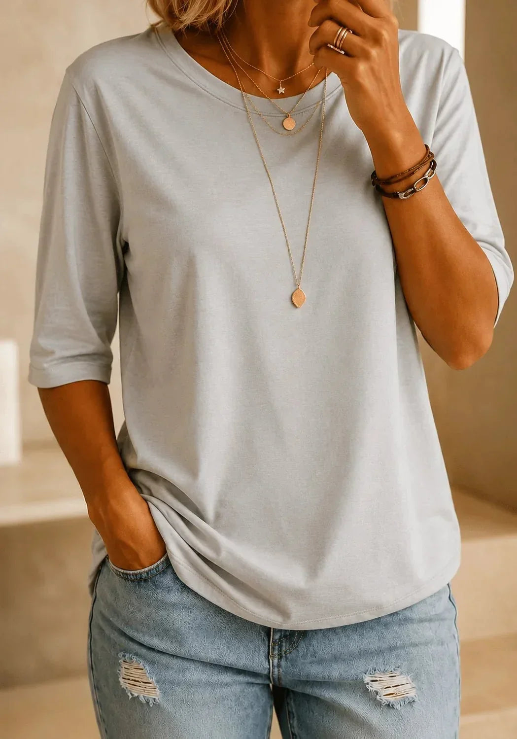ELENA | ESSENTIAL COMFORT T-SHIRT