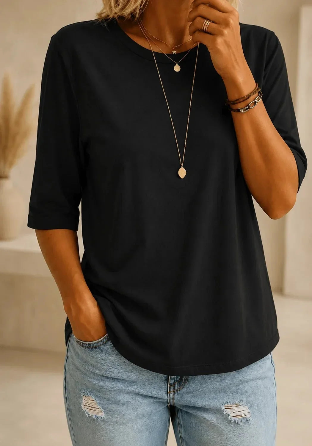 NOELLE | ESSENTIAL COMFORT T-SHIRT