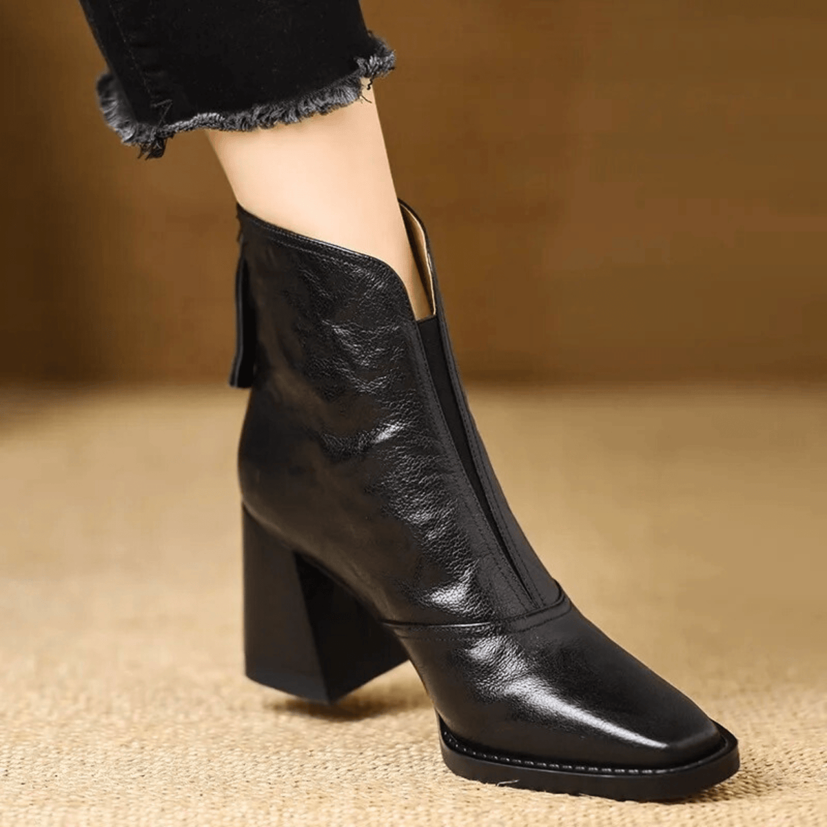 Agnese | Leather Ankle Boots with Medium Heel