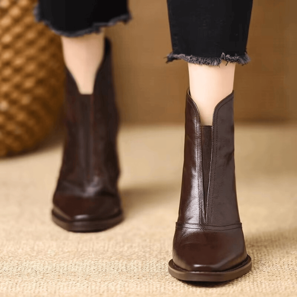 Agnese | Leather Ankle Boots with Medium Heel