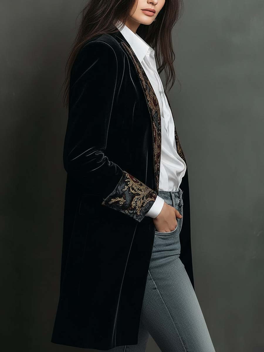 Leontine | Fitted Black Baroque Blazer