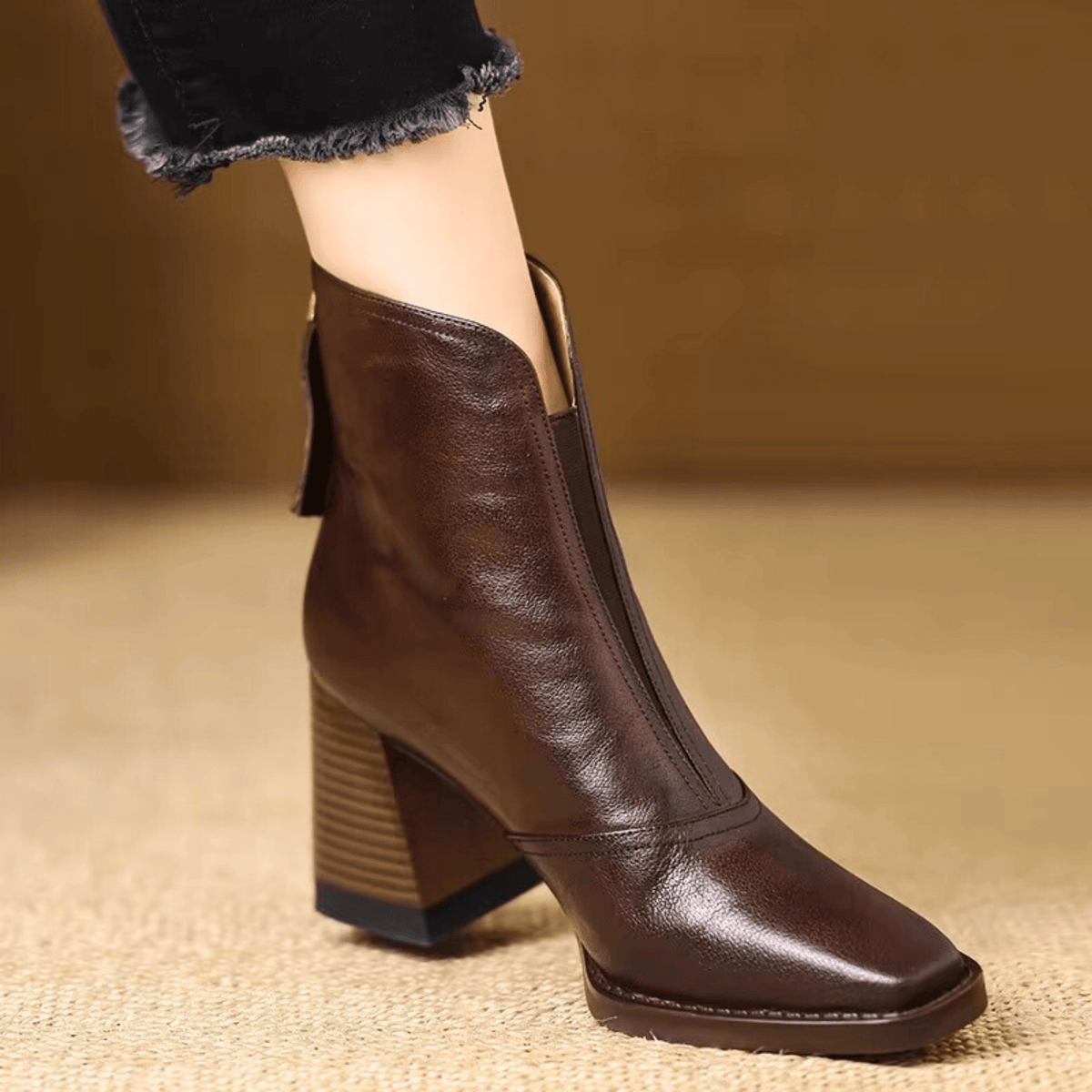 Agnese | Leather Ankle Boots with Medium Heel